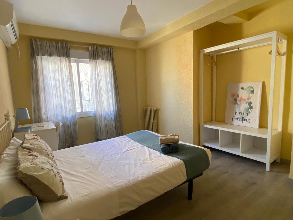 Dos Torres Frodo - Estacionamiento Privado Gratuito Apartment Zaragoza Ngoại thất bức ảnh