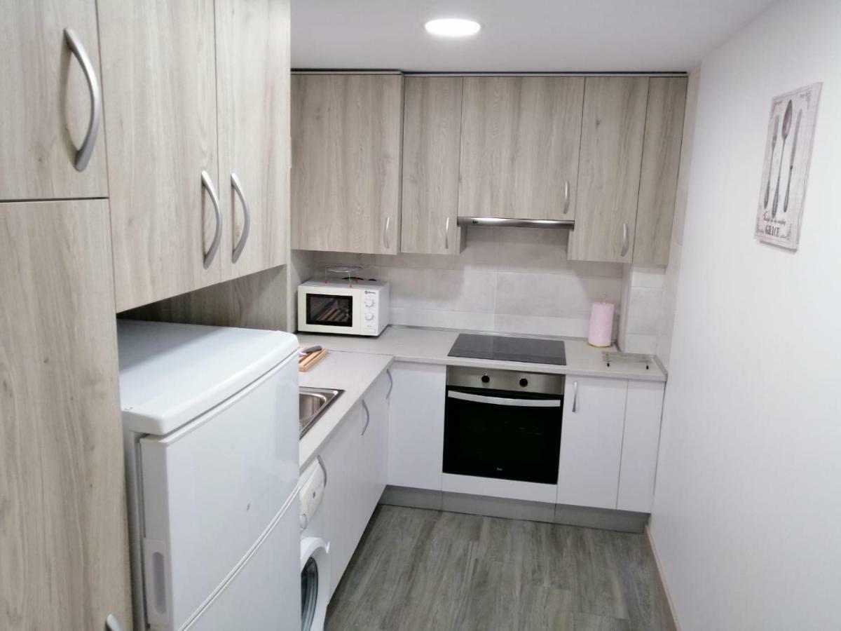 Dos Torres Frodo - Estacionamiento Privado Gratuito Apartment Zaragoza Ngoại thất bức ảnh